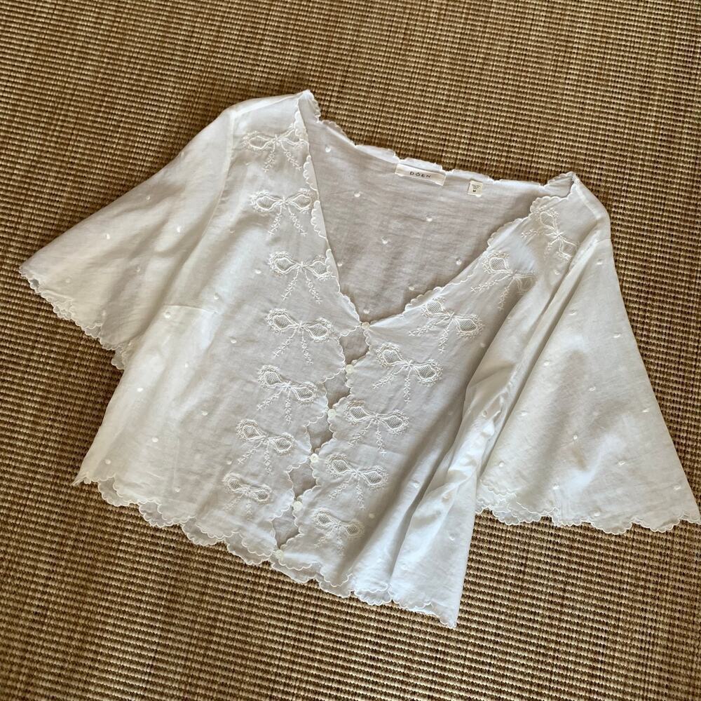 Doen Kacy Embroidered Bow Ribbon Scalloped V Neck Cotton Blouse Top Salt - Picture 8 of 14
